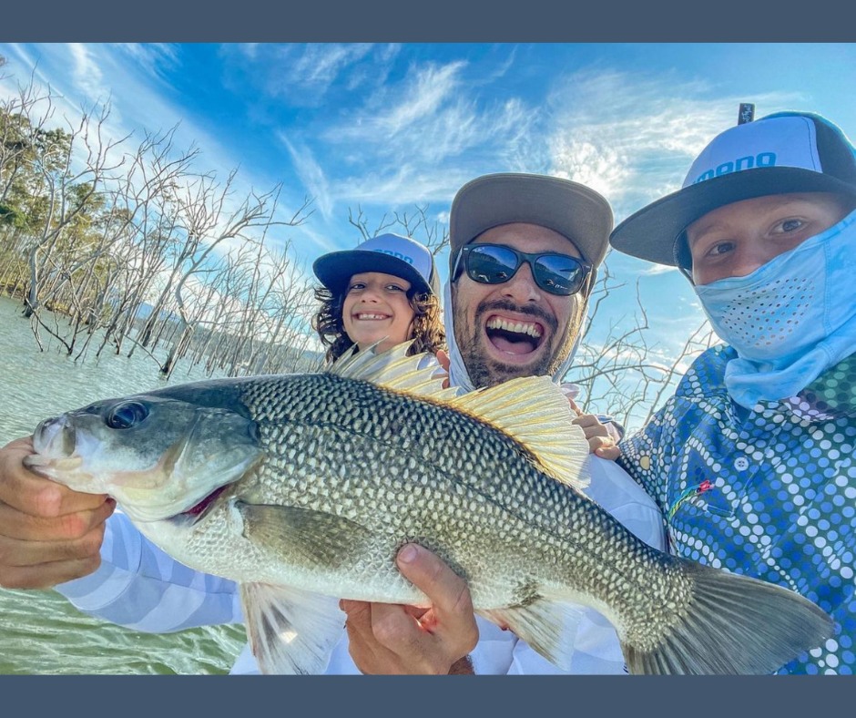 Quick-dry fishing shirts for wet conditions